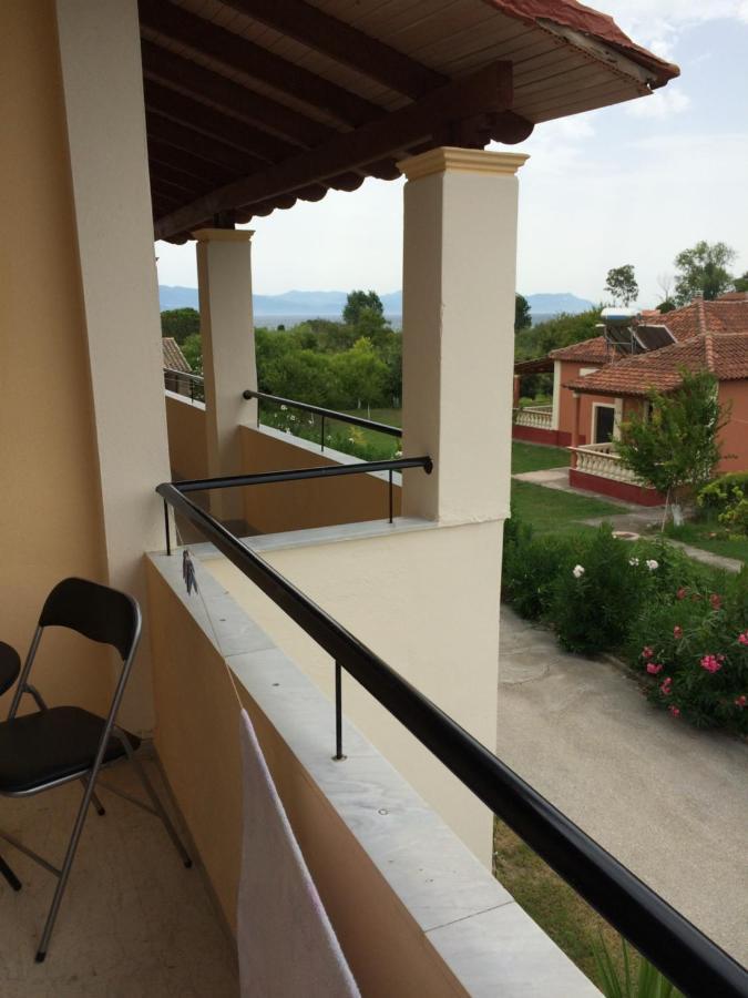 Avra Beach Apartments Lefkímmi Exterior foto